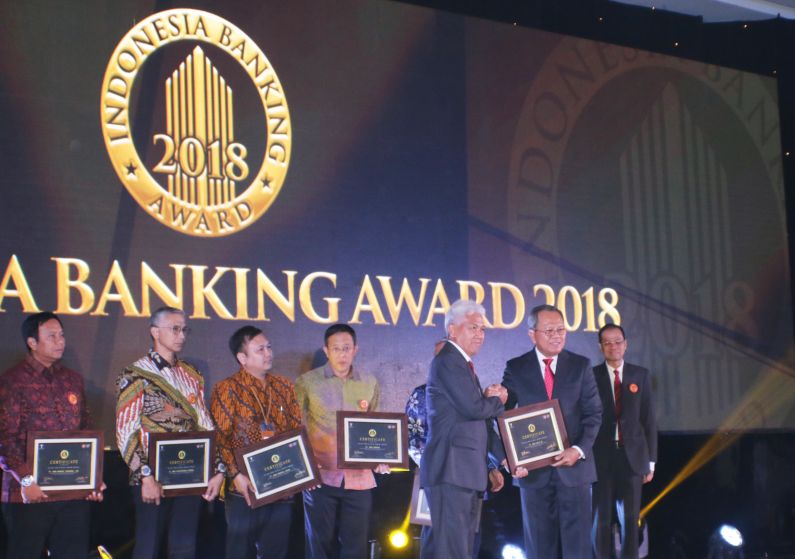 BSG raih the Most Efficient Bank dan Best Bank in Retail Banking Service di ajang IBA 2018