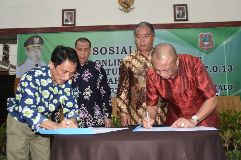 Penandatanganan RKUD dengan Kabupaten Gorontalo